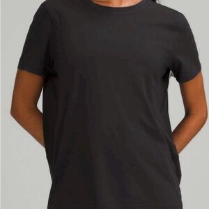 Lululemon Back in Action short sleeve Tee 8 black